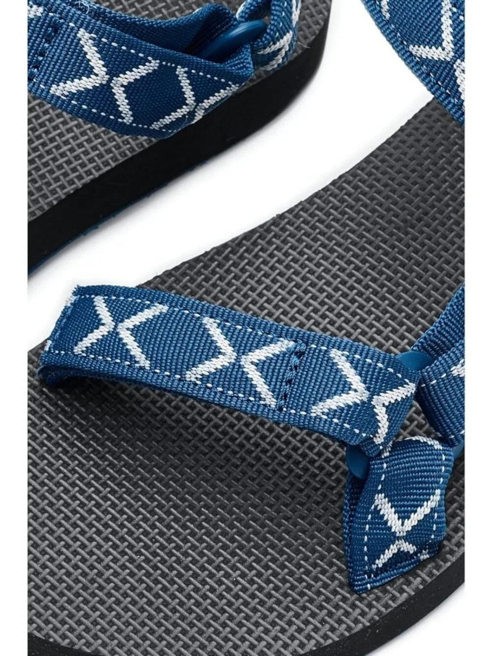 Kids' Universal Sport Sandals - Adjustable, Lightweight, Outdoor Footwear